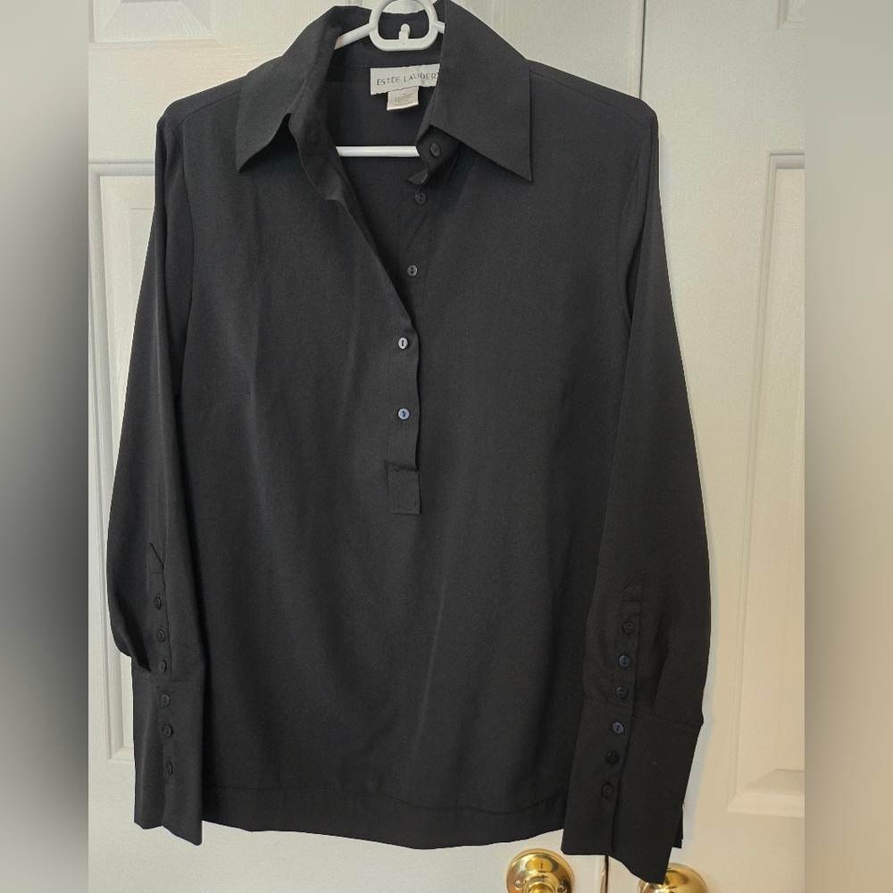 Estee Lauder Black Deep V Button Down Long Sleeved Womens Shirt Size M
